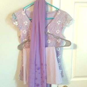 Short top, mini skirt and scarf